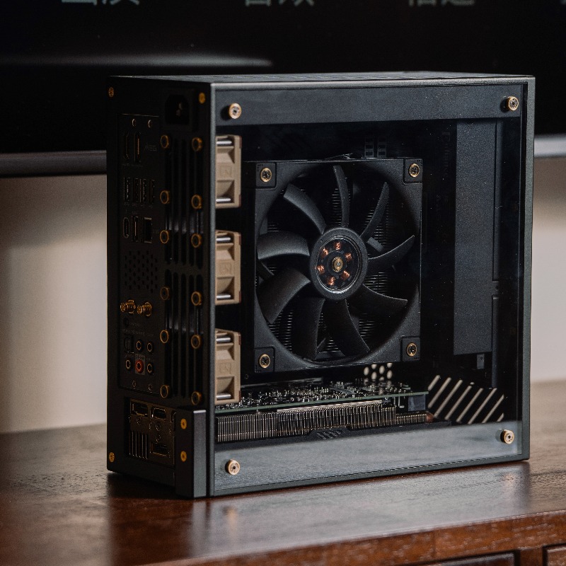 Sff Mini Itx Cnc Aluminum Chassis - علبة كمبيوتر LP P6 ITX من